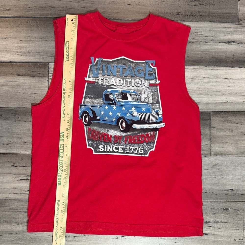 NWOT Red Vintage Tradition Men’s Tank Top with Patriotic Truck - Picture 2 of 6